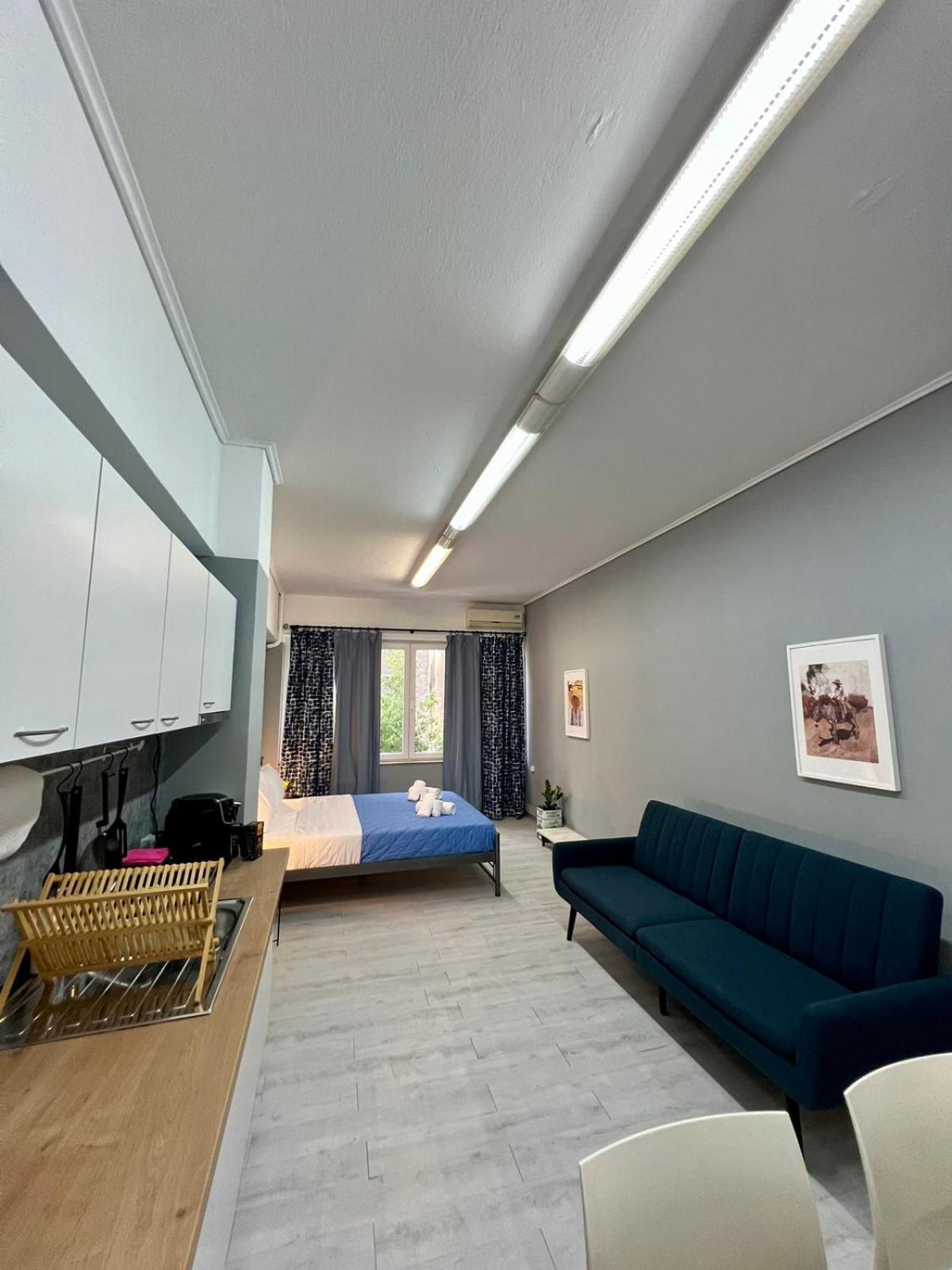 Mamma Mia Apartments เอเธนส์ ภายนอก รูปภาพ